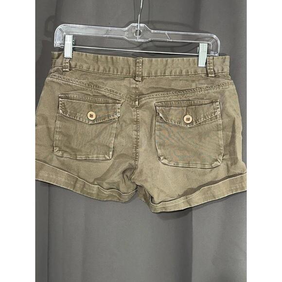 BLANKNYC Khaki Cuffed Shorts – Size 27, Casual Fit - Picture 5 of 6